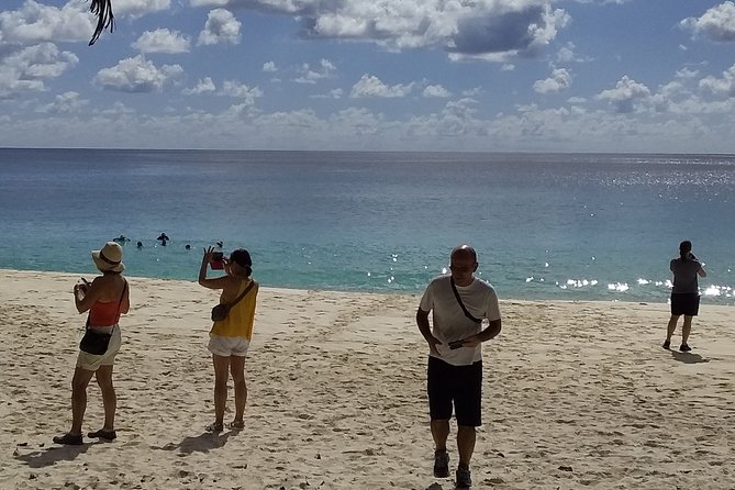 Beach hopping Tour on Mahe Seychelles - Anse Royale for Clear Water and Snorkeling