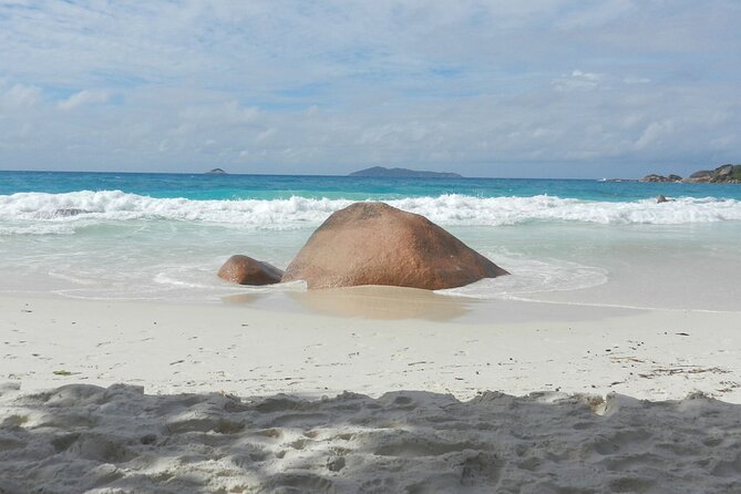 Beaches, swimming & snorkeling | Mahe, Seychelles | Private Tour - Anse Intendance pairs swimming with cocktails