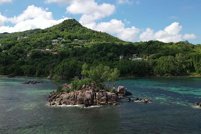 Beautiful island tour 5-6 hours | Mahé, Seychelles | Private Tour - Sauzier Waterfall: a short walk into the interior
