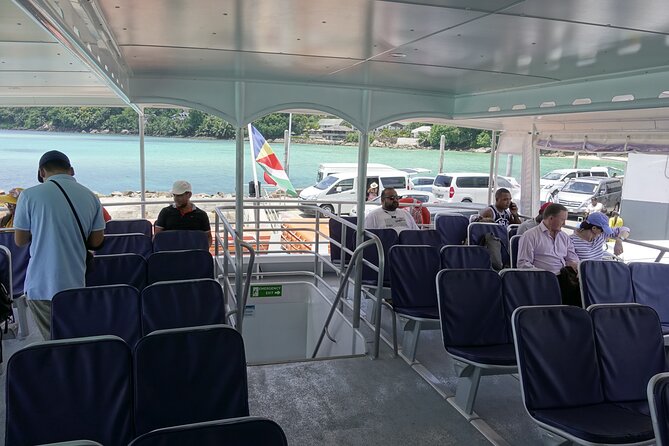 Cat Rose: Praslin Island / La Digue Island Fast Ferry - A short hop between two very different islands