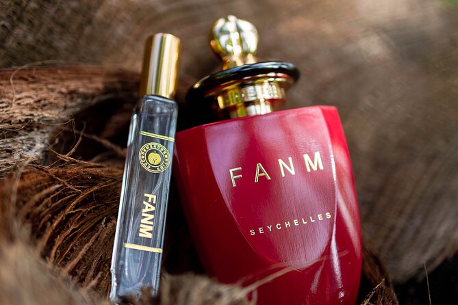 Coco de Mer Collection FREE Factory Tour & Shop - Shopping for a genuine Seychelles souvenir