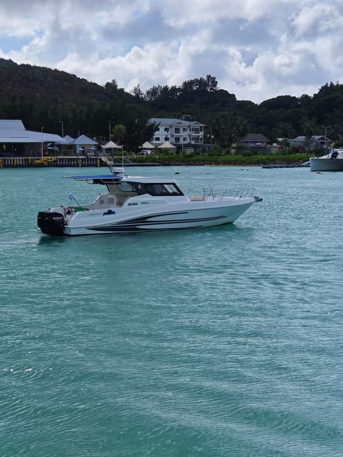 Curieuse Guided Tour, St Pierre, BBQ & 2 Snorkel Stops - At a glance