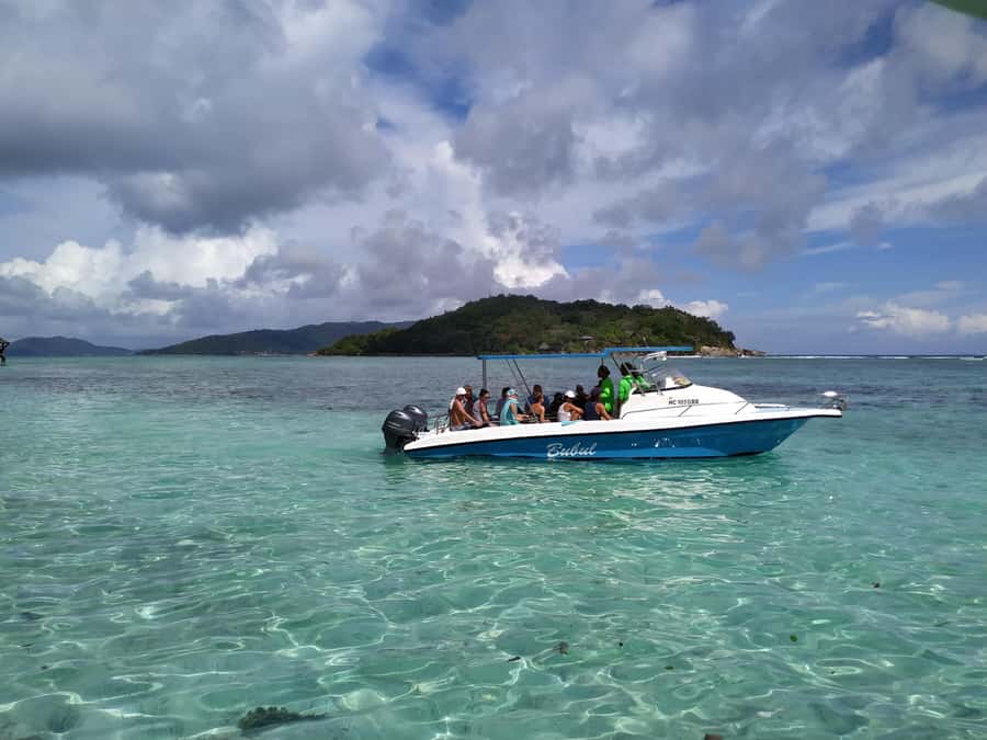 Curieuse Guided Tour, St Pierre, BBQ & 2 Snorkel Stops - St Pierre, reefs, and the second snorkeling stop