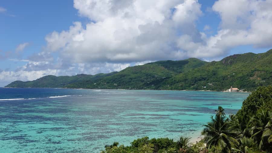 Mahé Island: Island Highlights Guided Day Trip with Lunch - Le Jardin Du Roi, where spices become more than souvenirs