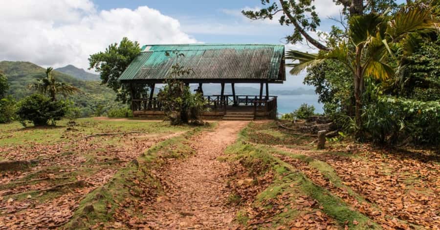Mahé: Private Customizable Full-Day Tour with Hotel Pickup - Port Launay for snorkeling and a swim