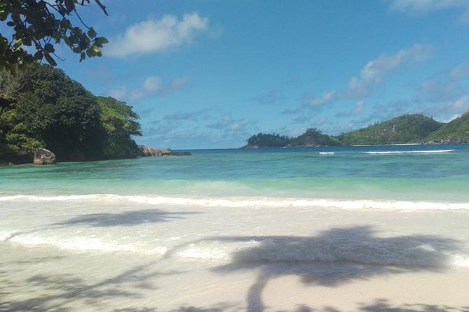 Mahe Private full day tour - Sauzier Waterfall is short, cool, and refreshing