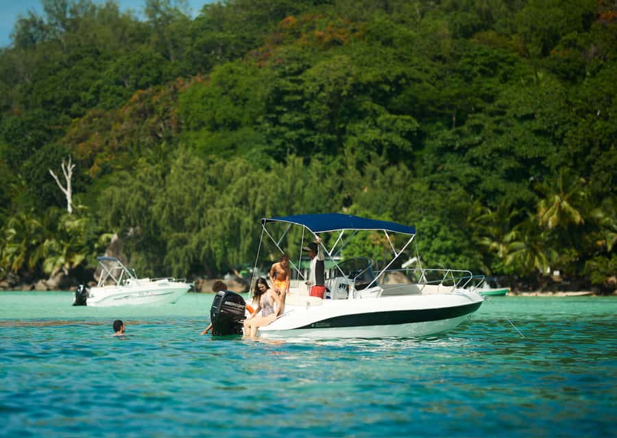 Mahe: Private half-day boat trip at the St.Anne Marine Park - What the $424 price really buys you