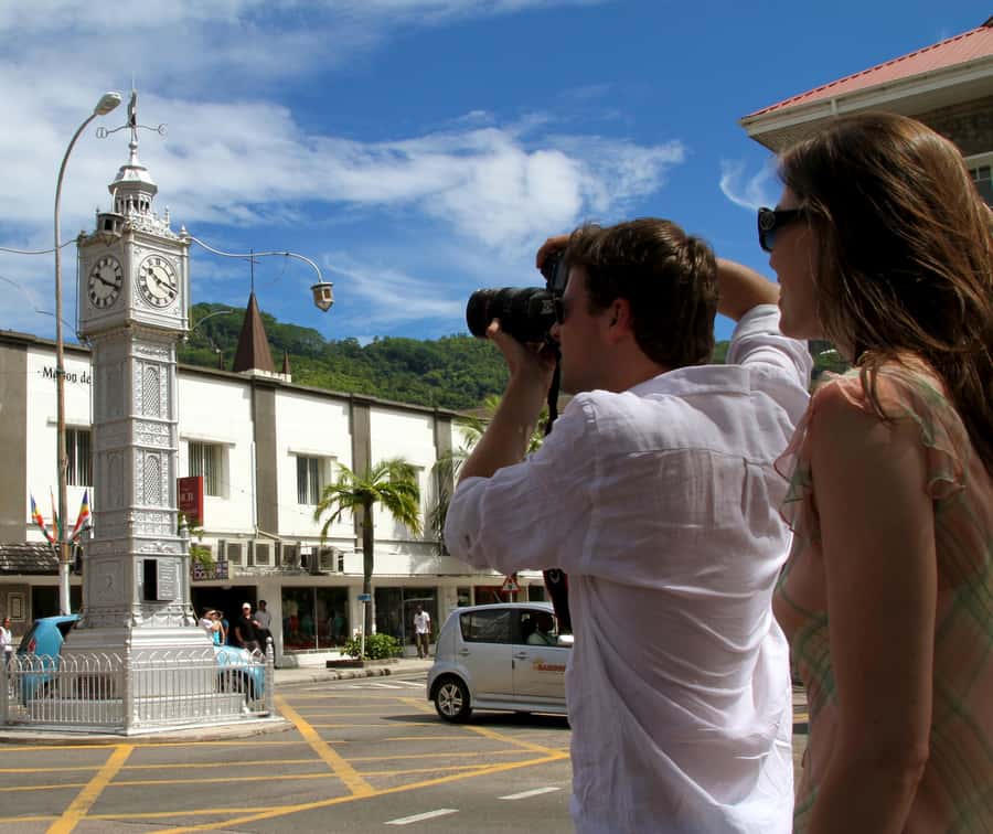 Mahé: Wild South Discovery Trip with Local Lunch - Starting the day with a carefully timed shuttle