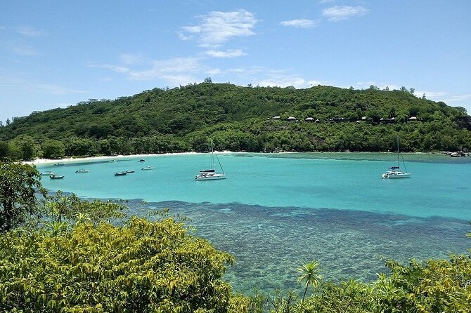 One Way Seychelles Private Airport Transfer - Arrival service and departure service are not quite the same