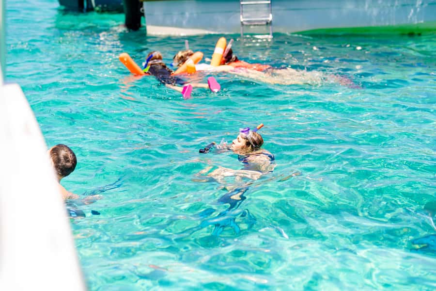 Praslin: Curieuse & St. Pierre Full-Day Boat Trip with Lunch - Weather and Practical Limits