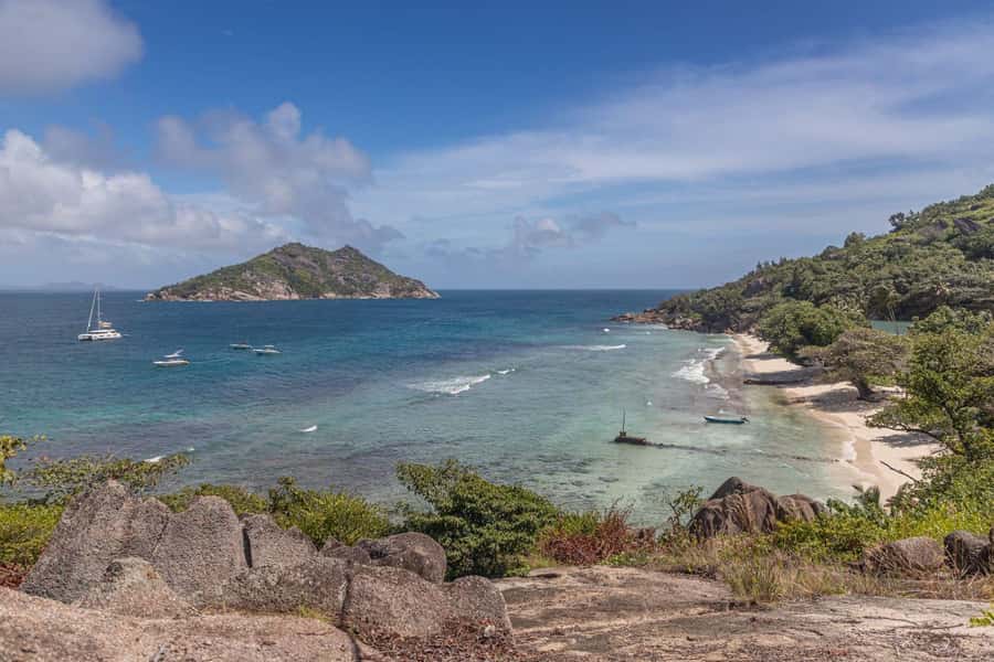 Praslin: Sister & Coco Island Full-Day Cruise and Creole BBQ - Sister Island and its remarkable beach