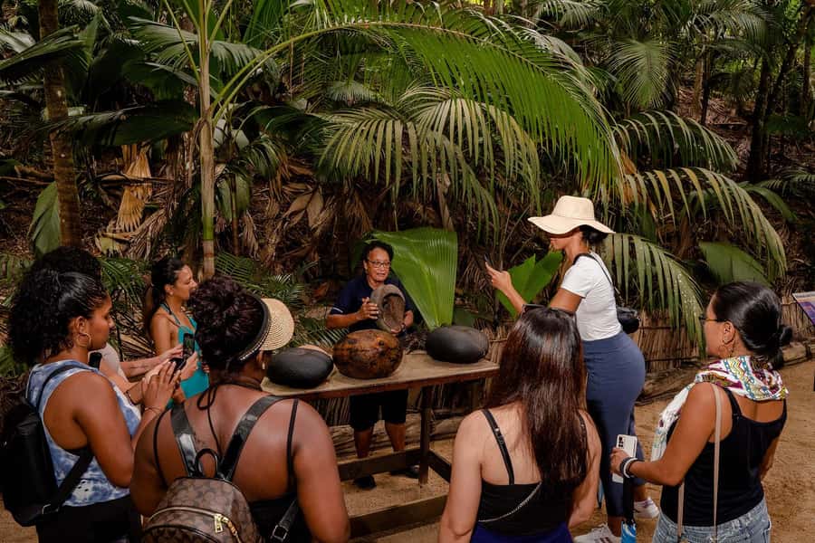 Praslin: Vallee de Mai Guided Hike with Transfer - Who will enjoy this walk most?