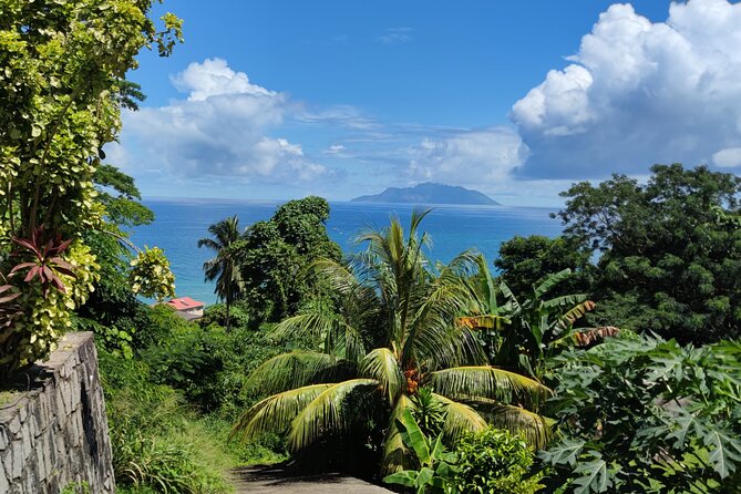 Private Airport Transfers To Somes Hotels ,Ferry,Port - The 15 to 28 minute ride across Mahé