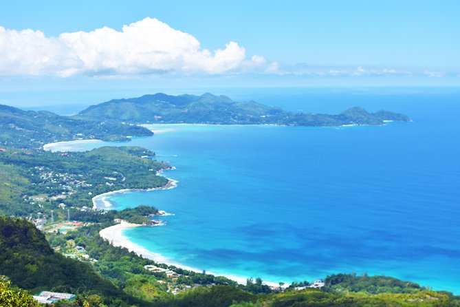Private Nature Trail (Hiking) (1-2 persons) - Trois Frères: a shorter climb with wide coastal views