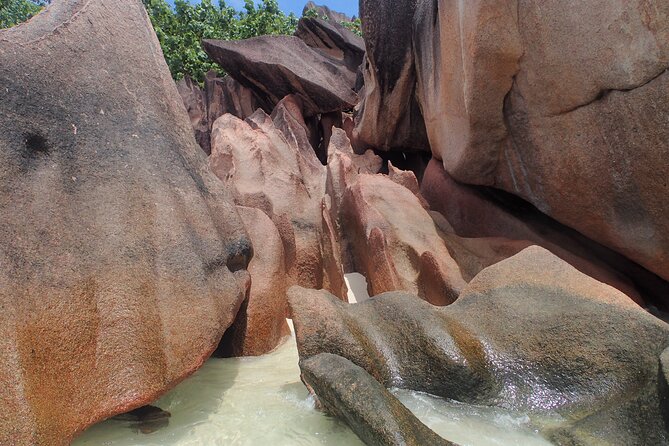 Private Seychelles Islands Tour by Boat with snacks & drinks - St. Pierre: the morning’s best water stop