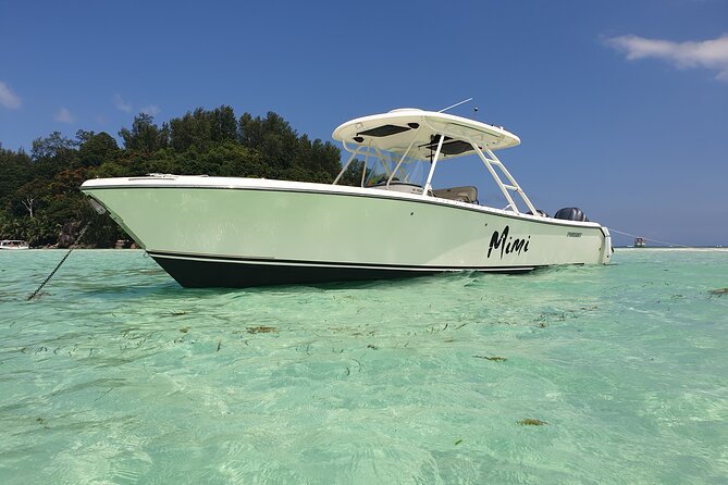 St Anne Marine Park & Moyenne Island, Creole Lunch (Private Boat) - Afternoon beach, fish feeding, and sandbank time