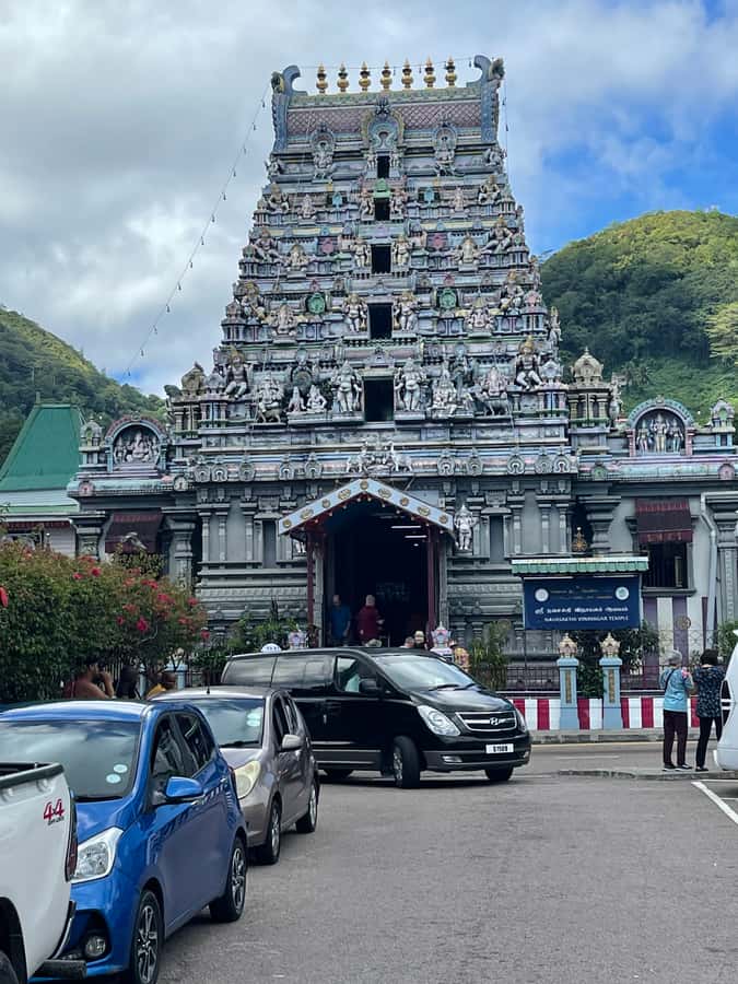 Victoria: Seychelles Mahe Island Tour - Why a private Mahé tour makes sense